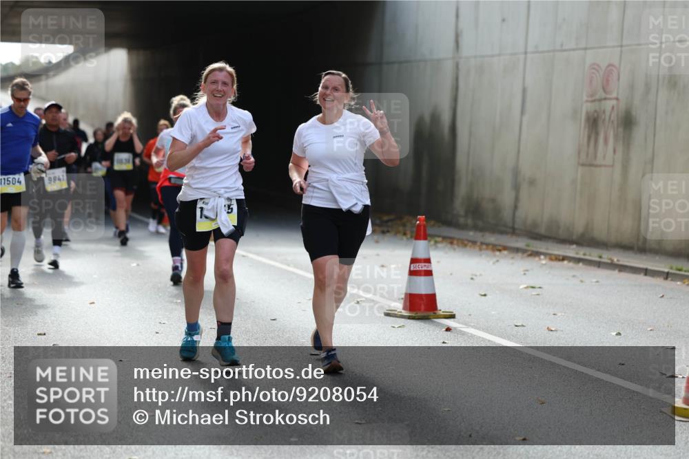 05.10.2025 - 20. swb-Marathon Bremen Michael Strokosch http://msf.ph/oto/9208054 05.10.2025 10:56:20 Laufen 1504, 9841, 00 meine-sportfotos.de