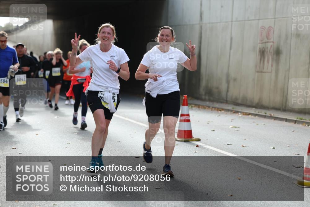 05.10.2025 - 20. swb-Marathon Bremen Michael Strokosch http://msf.ph/oto/9208056 05.10.2025 10:56:20 Laufen 504, 9841, 5, 00 meine-sportfotos.de