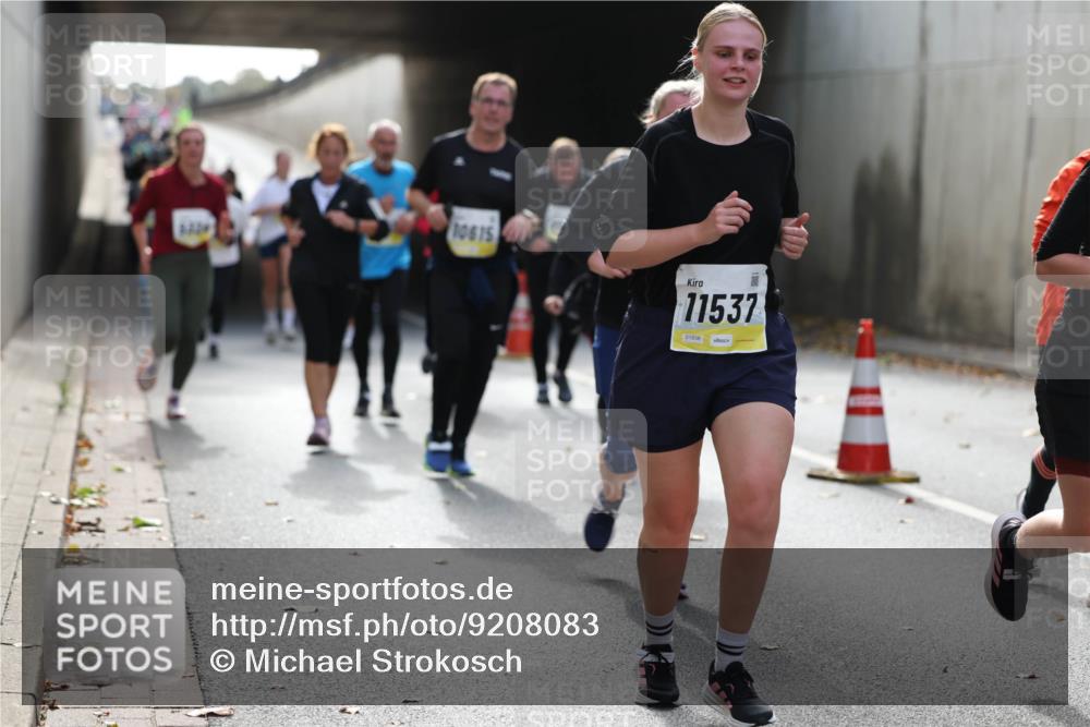 05.10.2025 - 20. swb-Marathon Bremen Michael Strokosch http://msf.ph/oto/9208083 05.10.2025 10:56:26 Laufen 10615, 11537, 01838 meine-sportfotos.de