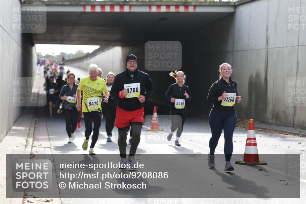 05.10.2025 - 20. swb-Marathon Bremen Michael Strokosch http://msf.ph/oto/9208086 05.10.2025 11:03:23 Laufen 11740, 9476, 9760, 9410, 71206 meine-sportfotos.de