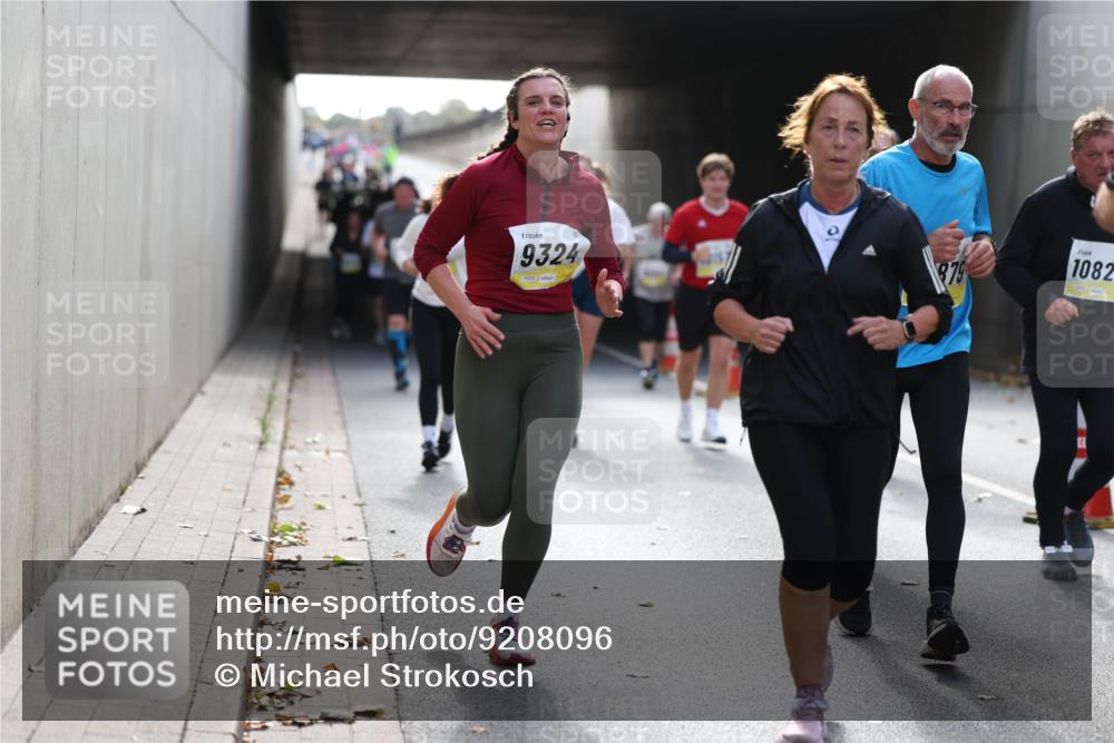 05.10.2025 - 20. swb-Marathon Bremen Michael Strokosch http://msf.ph/oto/9208096 05.10.2025 10:56:29 Laufen 9324, 02231, 1082 meine-sportfotos.de