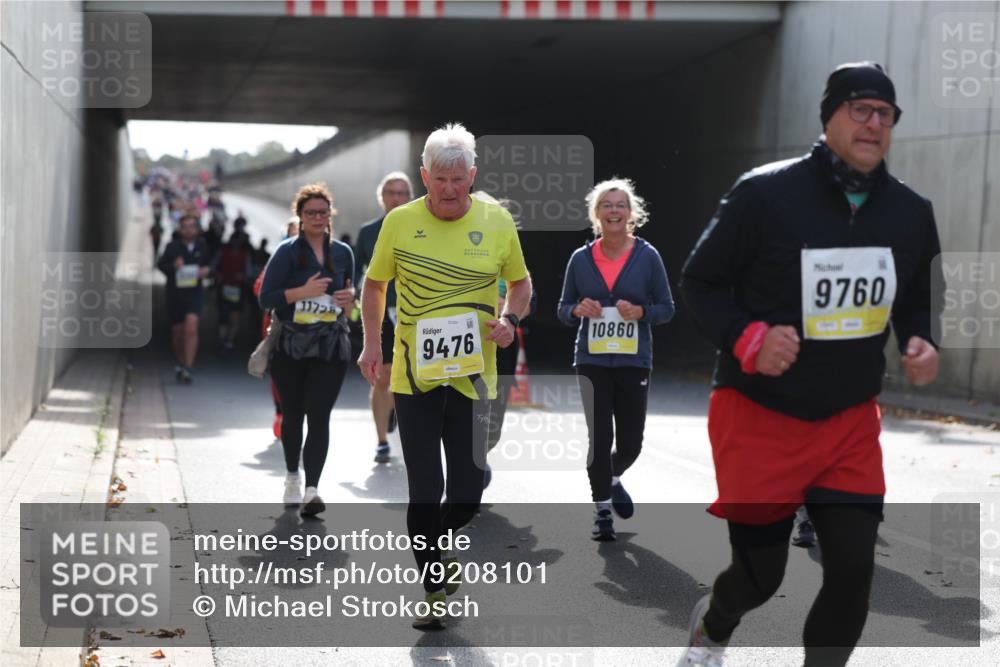 05.10.2025 - 20. swb-Marathon Bremen Michael Strokosch http://msf.ph/oto/9208101 05.10.2025 11:03:25 Laufen 11728, 2365, 9476, 10860, 9760 meine-sportfotos.de