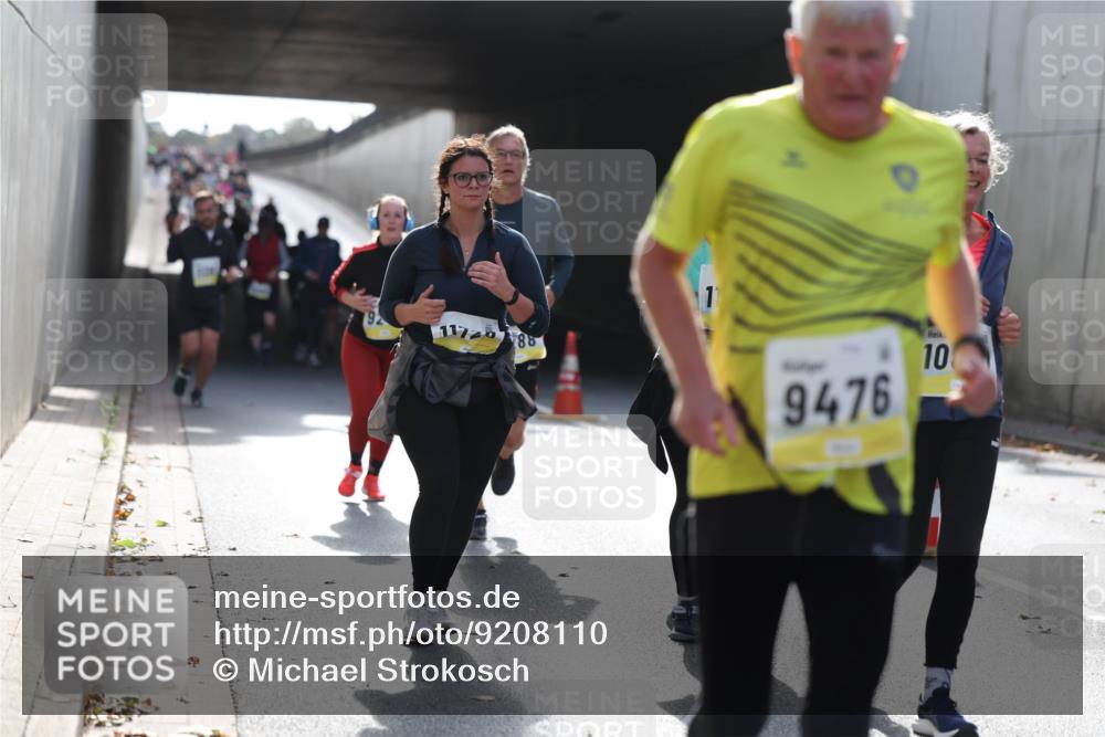 05.10.2025 - 20. swb-Marathon Bremen Michael Strokosch http://msf.ph/oto/9208110 05.10.2025 11:03:27 Laufen 11, 11720, 88, 9476, 10 meine-sportfotos.de
