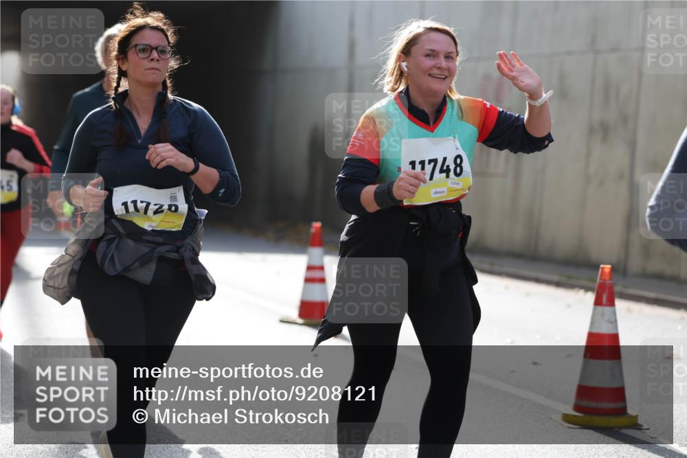 05.10.2025 - 20. swb-Marathon Bremen Michael Strokosch http://msf.ph/oto/9208121 05.10.2025 11:03:28 Laufen 45, 11720, 11748, 02545 meine-sportfotos.de