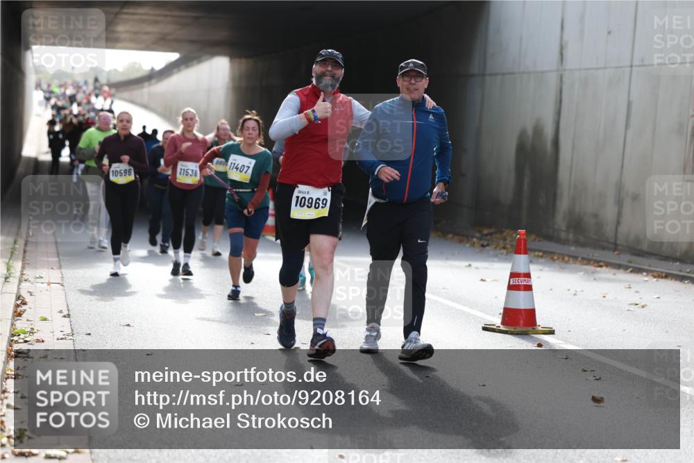 05.10.2025 - 20. swb-Marathon Bremen Michael Strokosch http://msf.ph/oto/9208164 05.10.2025 11:03:37 Laufen 10596, 11536, 11407, 10969 meine-sportfotos.de