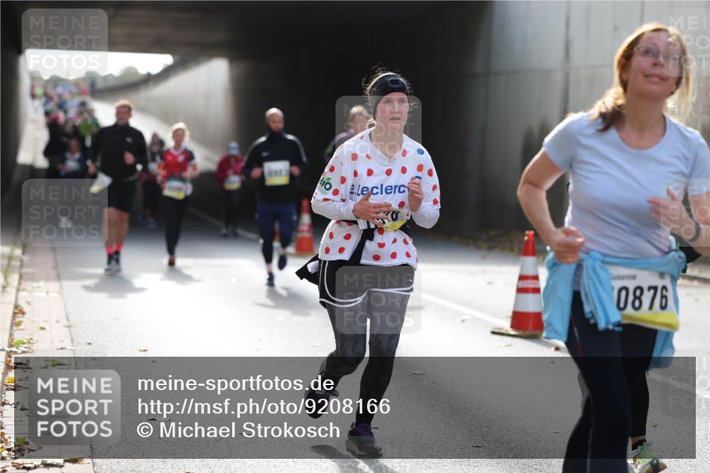 05.10.2025 - 20. swb-Marathon Bremen Michael Strokosch http://msf.ph/oto/9208166 05.10.2025 10:56:44 Laufen 0876 meine-sportfotos.de
