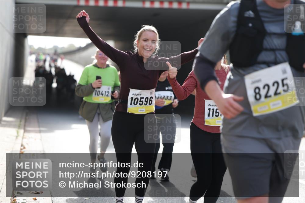 05.10.2025 - 20. swb-Marathon Bremen Michael Strokosch http://msf.ph/oto/9208197 05.10.2025 11:03:42 Laufen 10412, 1059633, 115, 8225 meine-sportfotos.de
