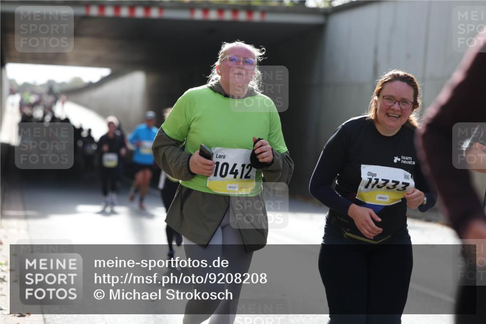 05.10.2025 - 20. swb-Marathon Bremen Michael Strokosch http://msf.ph/oto/9208208 05.10.2025 11:03:44 Laufen 10412, 11333 meine-sportfotos.de