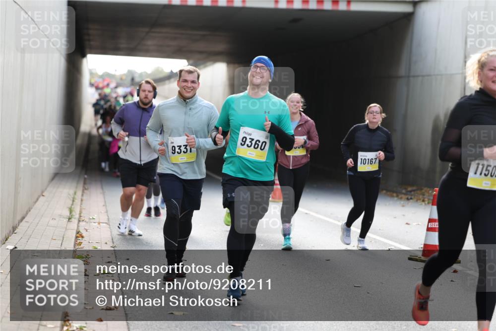 05.10.2025 - 20. swb-Marathon Bremen Michael Strokosch http://msf.ph/oto/9208211 05.10.2025 10:56:56 Laufen 933, 3, 9360, 10167, 1150 meine-sportfotos.de