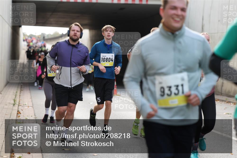 05.10.2025 - 20. swb-Marathon Bremen Michael Strokosch http://msf.ph/oto/9208218 05.10.2025 10:56:58 Laufen 107, 10804, 15, 9331 meine-sportfotos.de