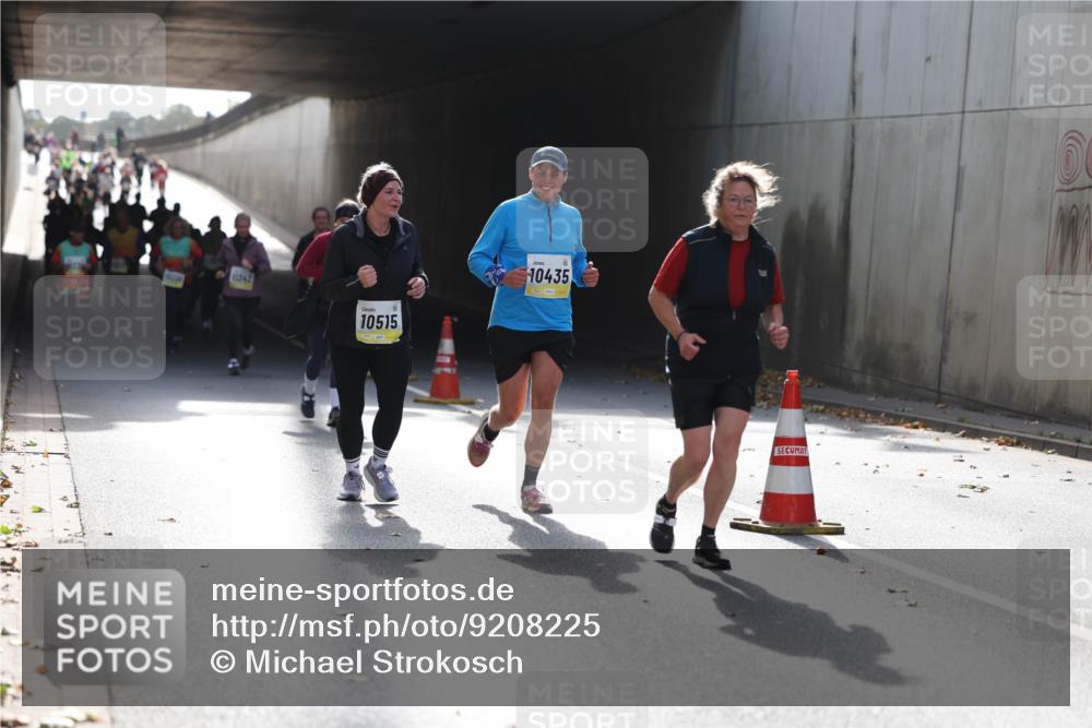 05.10.2025 - 20. swb-Marathon Bremen Michael Strokosch http://msf.ph/oto/9208225 05.10.2025 11:03:48 Laufen 18234, 11342, 10515, 10435 meine-sportfotos.de