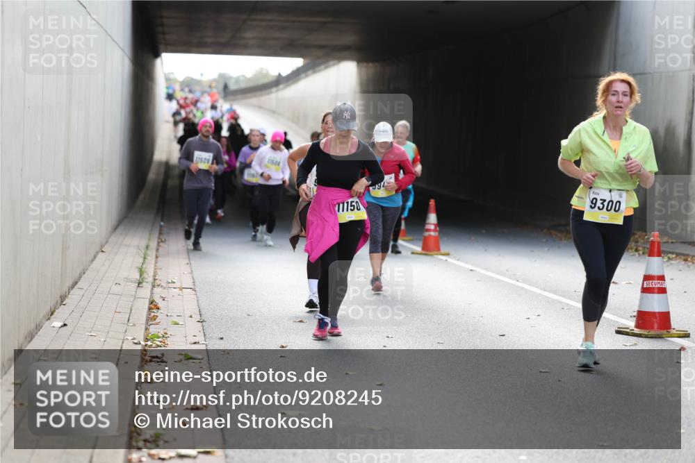 05.10.2025 - 20. swb-Marathon Bremen Michael Strokosch http://msf.ph/oto/9208245 05.10.2025 10:57:04 Laufen 09, 11604, 11158, 9300 meine-sportfotos.de