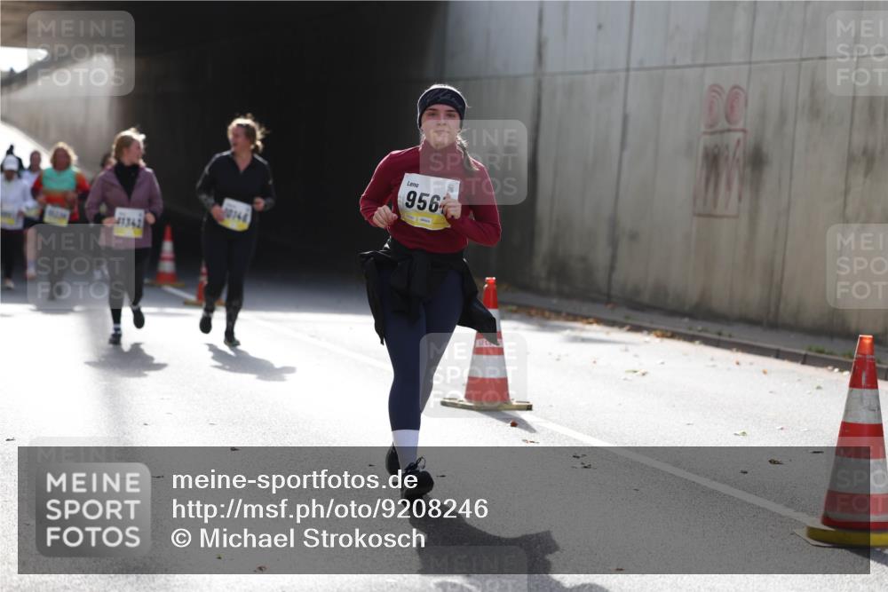 05.10.2025 - 20. swb-Marathon Bremen Michael Strokosch http://msf.ph/oto/9208246 05.10.2025 11:03:53 Laufen 10148, 956 meine-sportfotos.de