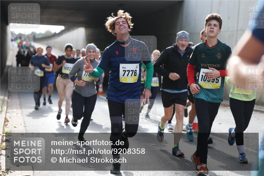 05.10.2025 - 20. swb-Marathon Bremen Michael Strokosch http://msf.ph/oto/9208358 05.10.2025 10:57:29 Laufen 1092, 114, 7776, 10935 meine-sportfotos.de