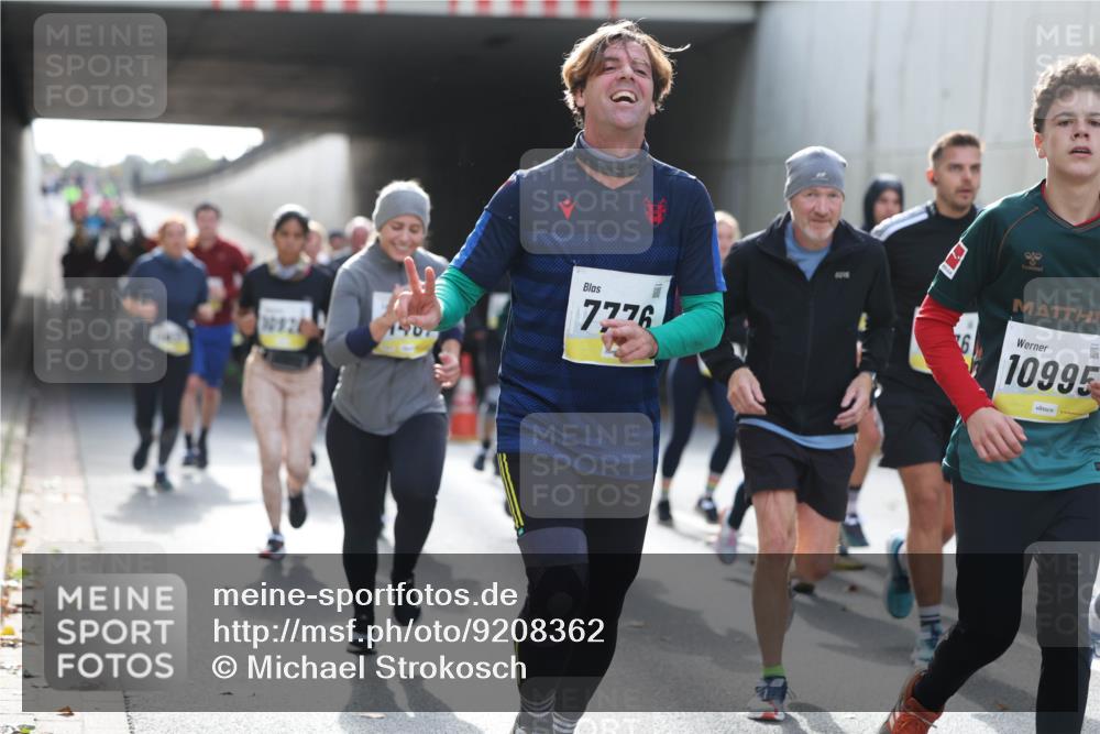 05.10.2025 - 20. swb-Marathon Bremen Michael Strokosch http://msf.ph/oto/9208362 05.10.2025 10:57:29 Laufen 7776, 10995 meine-sportfotos.de