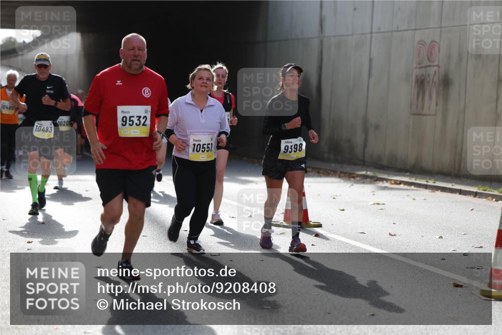 05.10.2025 - 20. swb-Marathon Bremen Michael Strokosch http://msf.ph/oto/9208408 05.10.2025 10:57:46 Laufen 10485, 10483, 1020, 9532, 10551, 9398, 00 meine-sportfotos.de