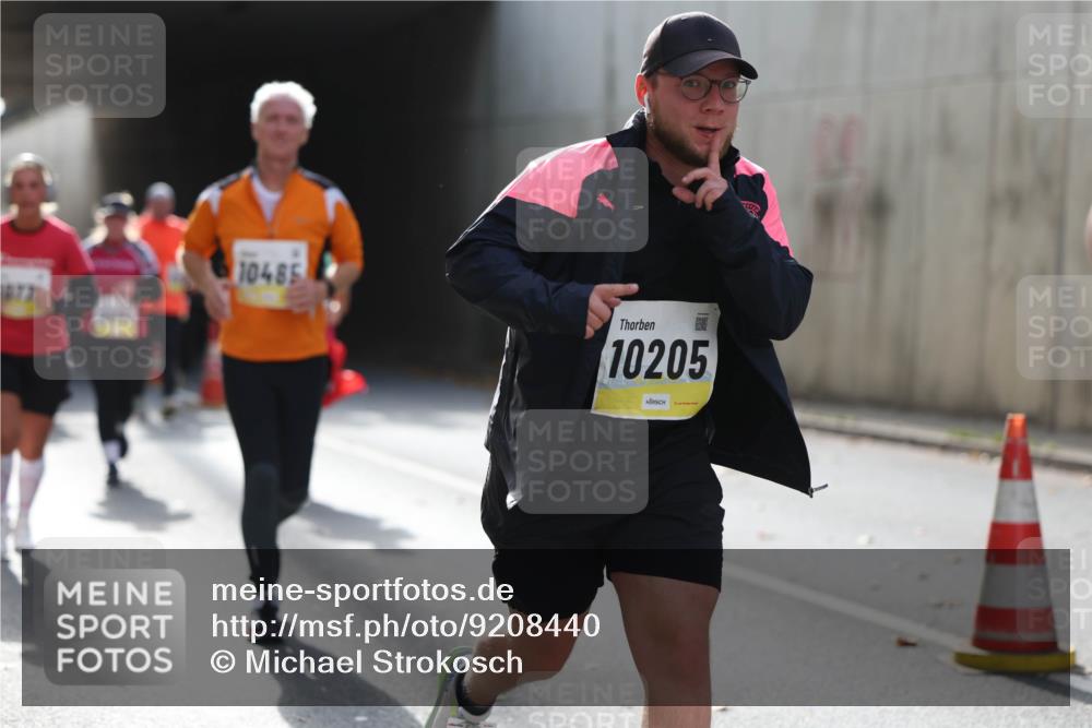 05.10.2025 - 20. swb-Marathon Bremen Michael Strokosch http://msf.ph/oto/9208440 05.10.2025 10:57:51 Laufen 18771, 10485, 10205 meine-sportfotos.de
