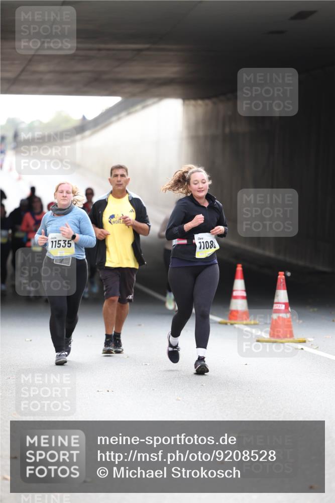 05.10.2025 - 20. swb-Marathon Bremen Michael Strokosch http://msf.ph/oto/9208528 05.10.2025 11:05:00 Laufen 11535, 1108 meine-sportfotos.de
