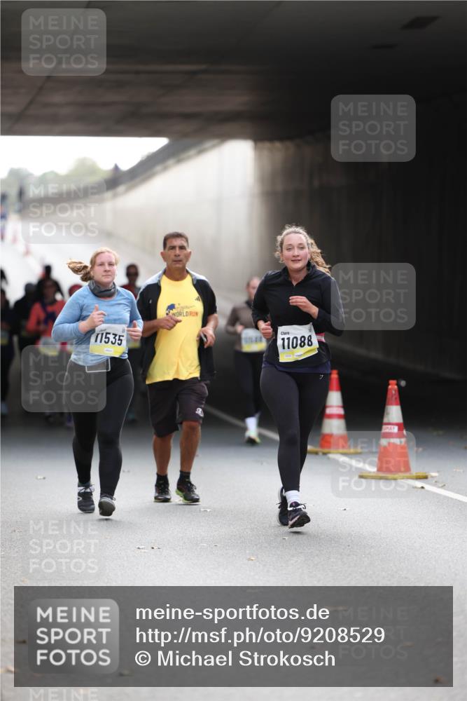 05.10.2025 - 20. swb-Marathon Bremen Michael Strokosch http://msf.ph/oto/9208529 05.10.2025 11:05:00 Laufen 11535, 11088 meine-sportfotos.de