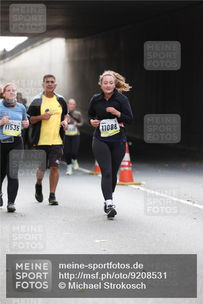 05.10.2025 - 20. swb-Marathon Bremen Michael Strokosch http://msf.ph/oto/9208531 05.10.2025 11:05:01 Laufen 11535, 11088 meine-sportfotos.de