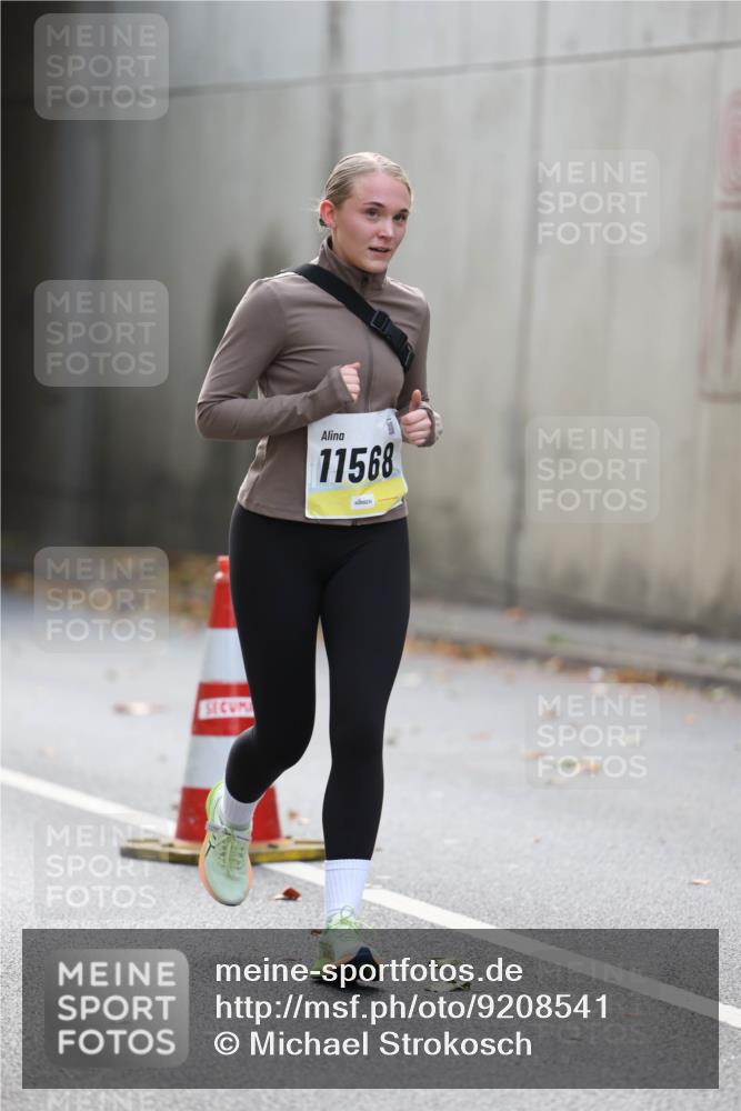 05.10.2025 - 20. swb-Marathon Bremen Michael Strokosch http://msf.ph/oto/9208541 05.10.2025 11:05:08 Laufen 11568 meine-sportfotos.de