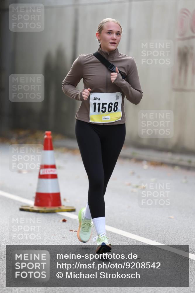 05.10.2025 - 20. swb-Marathon Bremen Michael Strokosch http://msf.ph/oto/9208542 05.10.2025 11:05:08 Laufen 11568 meine-sportfotos.de