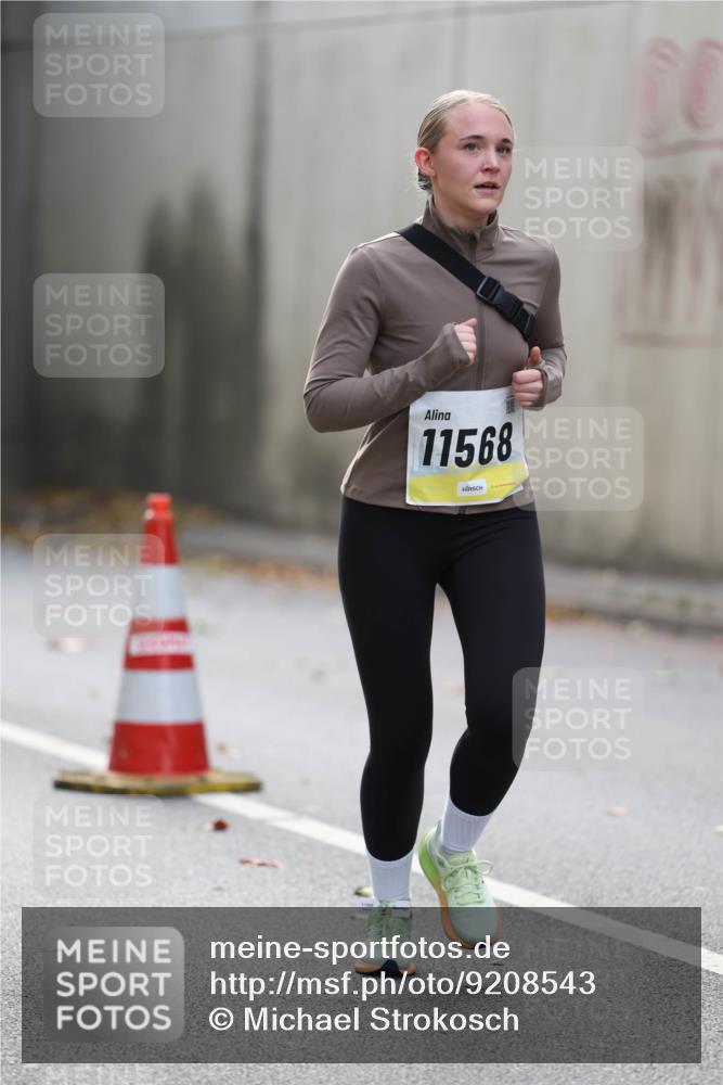 05.10.2025 - 20. swb-Marathon Bremen Michael Strokosch http://msf.ph/oto/9208543 05.10.2025 11:05:08 Laufen 11568 meine-sportfotos.de