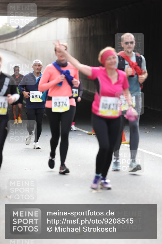 05.10.2025 - 20. swb-Marathon Bremen Michael Strokosch http://msf.ph/oto/9208545 05.10.2025 11:05:10 Laufen 36, 9911, 9374, 499, 10438, 33 meine-sportfotos.de