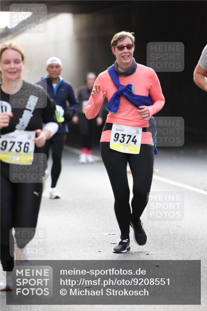 05.10.2025 - 20. swb-Marathon Bremen Michael Strokosch http://msf.ph/oto/9208551 05.10.2025 11:05:12 Laufen 9736, 9374 meine-sportfotos.de