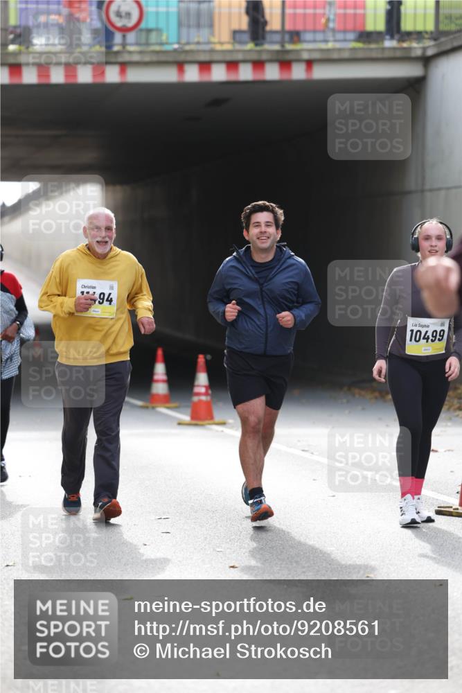05.10.2025 - 20. swb-Marathon Bremen Michael Strokosch http://msf.ph/oto/9208561 05.10.2025 11:05:23 Laufen 94, 10499 meine-sportfotos.de