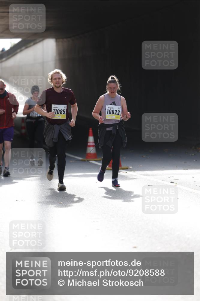 05.10.2025 - 20. swb-Marathon Bremen Michael Strokosch http://msf.ph/oto/9208588 05.10.2025 11:05:56 Laufen 11085, 10622 meine-sportfotos.de
