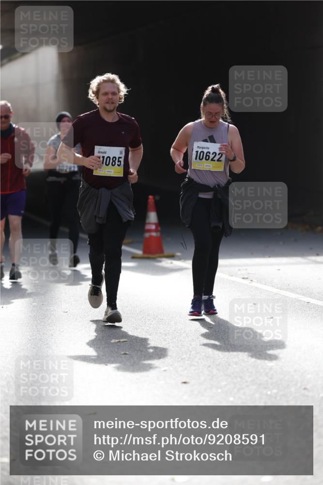 05.10.2025 - 20. swb-Marathon Bremen Michael Strokosch http://msf.ph/oto/9208591 05.10.2025 11:05:57 Laufen 10282, 2, 1085, 10622 meine-sportfotos.de