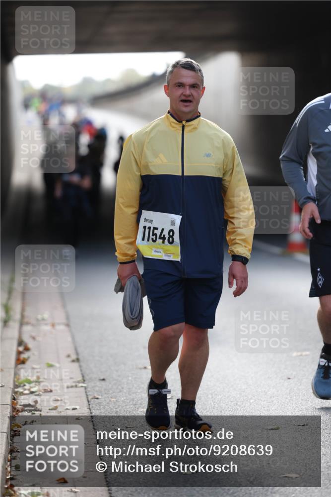 05.10.2025 - 20. swb-Marathon Bremen Michael Strokosch http://msf.ph/oto/9208639 05.10.2025 11:06:12 Laufen 11548 meine-sportfotos.de