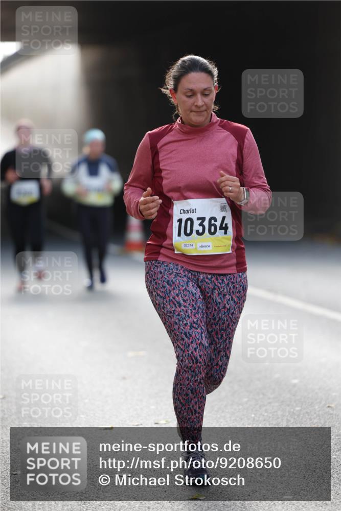 05.10.2025 - 20. swb-Marathon Bremen Michael Strokosch http://msf.ph/oto/9208650 05.10.2025 11:06:16 Laufen 10364, 02374 meine-sportfotos.de