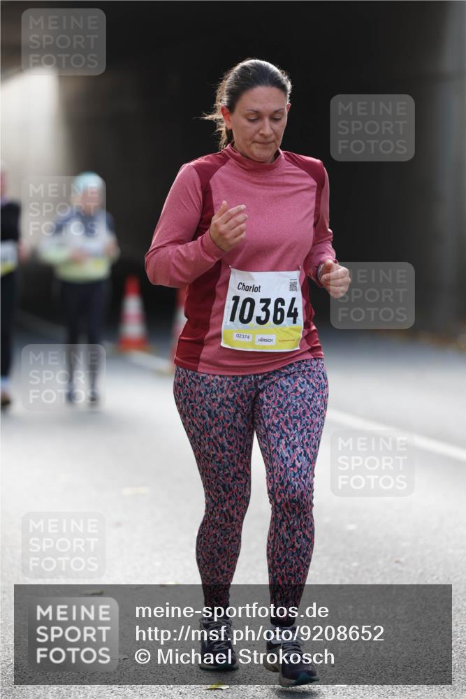 05.10.2025 - 20. swb-Marathon Bremen Michael Strokosch http://msf.ph/oto/9208652 05.10.2025 11:06:16 Laufen 10364, 02374 meine-sportfotos.de