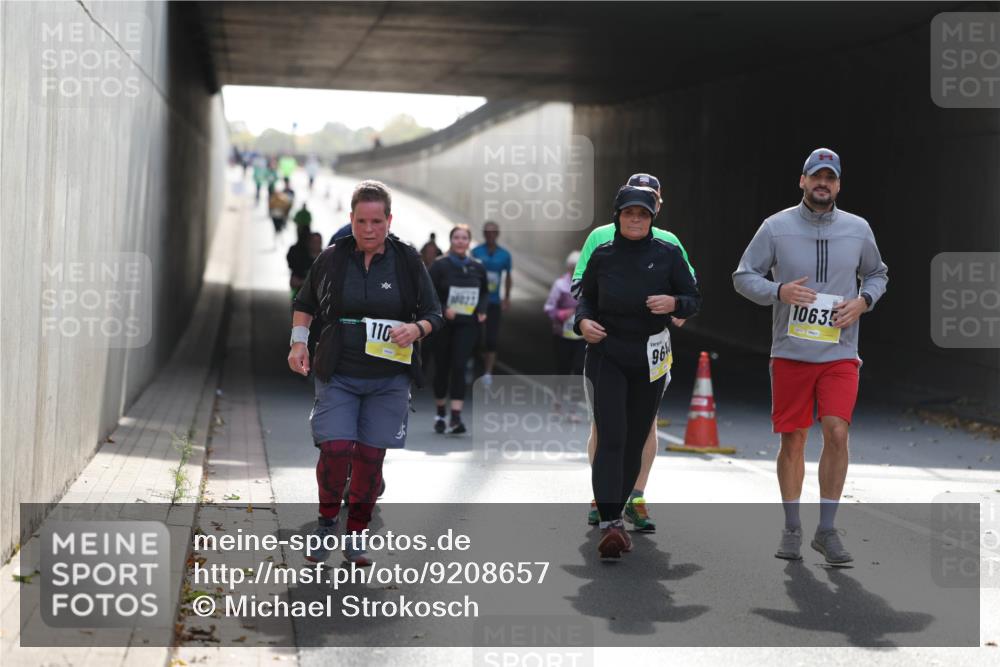 05.10.2025 - 20. swb-Marathon Bremen Michael Strokosch http://msf.ph/oto/9208657 05.10.2025 11:08:48 Laufen 110, 96, 10635 meine-sportfotos.de
