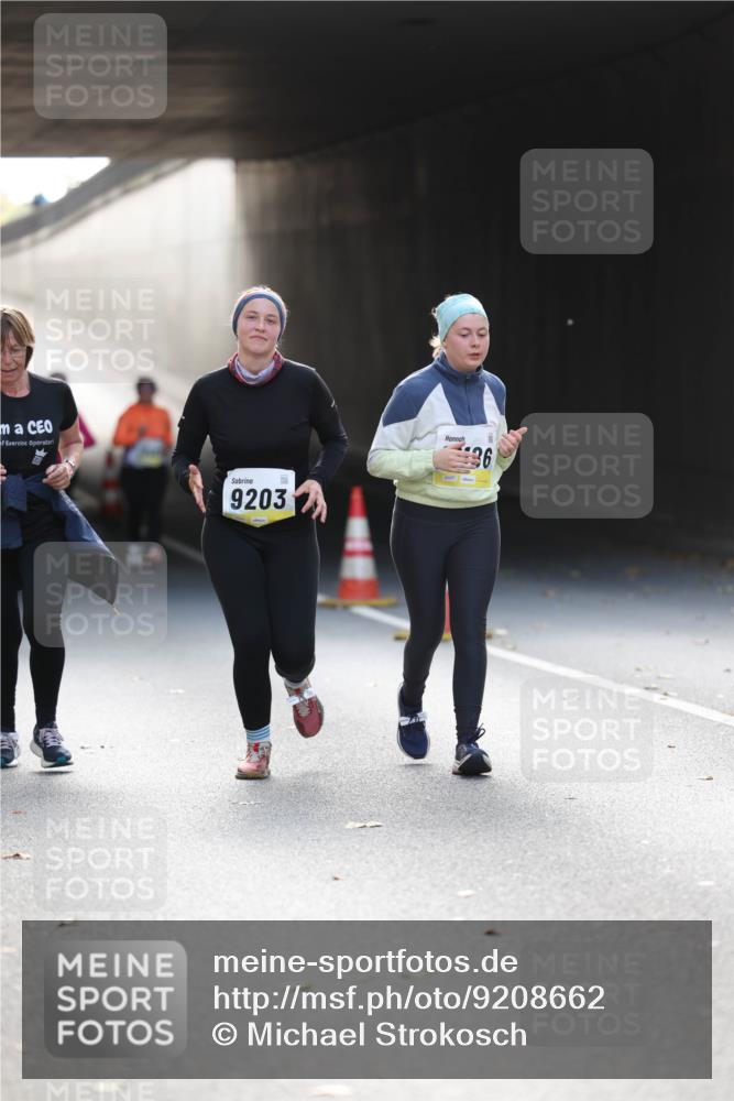 05.10.2025 - 20. swb-Marathon Bremen Michael Strokosch http://msf.ph/oto/9208662 05.10.2025 11:06:18 Laufen 9203, 36 meine-sportfotos.de