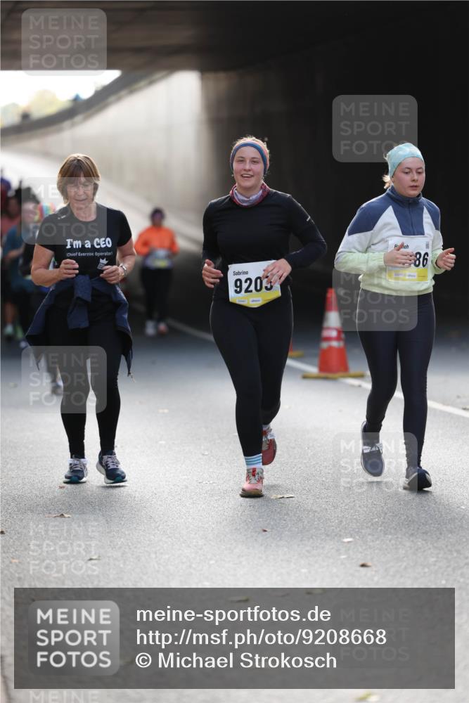 05.10.2025 - 20. swb-Marathon Bremen Michael Strokosch http://msf.ph/oto/9208668 05.10.2025 11:06:19 Laufen 9203, 02447, 86 meine-sportfotos.de