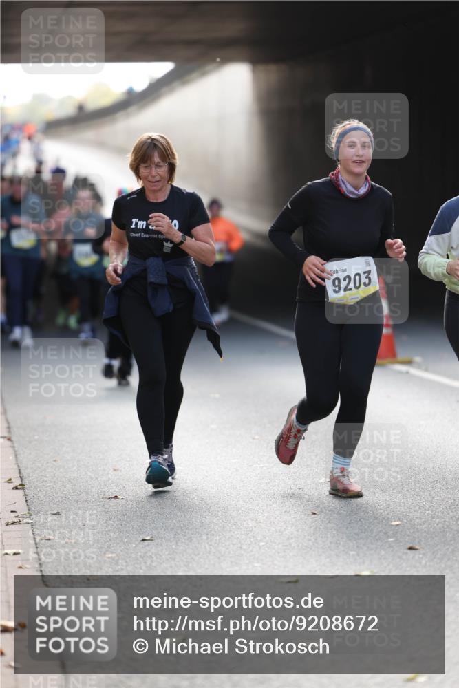 05.10.2025 - 20. swb-Marathon Bremen Michael Strokosch http://msf.ph/oto/9208672 05.10.2025 11:06:19 Laufen 9203 meine-sportfotos.de