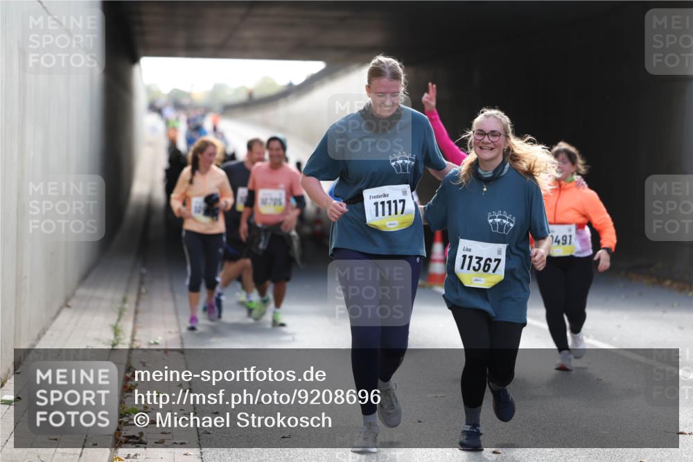 05.10.2025 - 20. swb-Marathon Bremen Michael Strokosch http://msf.ph/oto/9208696 05.10.2025 11:06:28 Laufen 11117, 11367, 491 meine-sportfotos.de