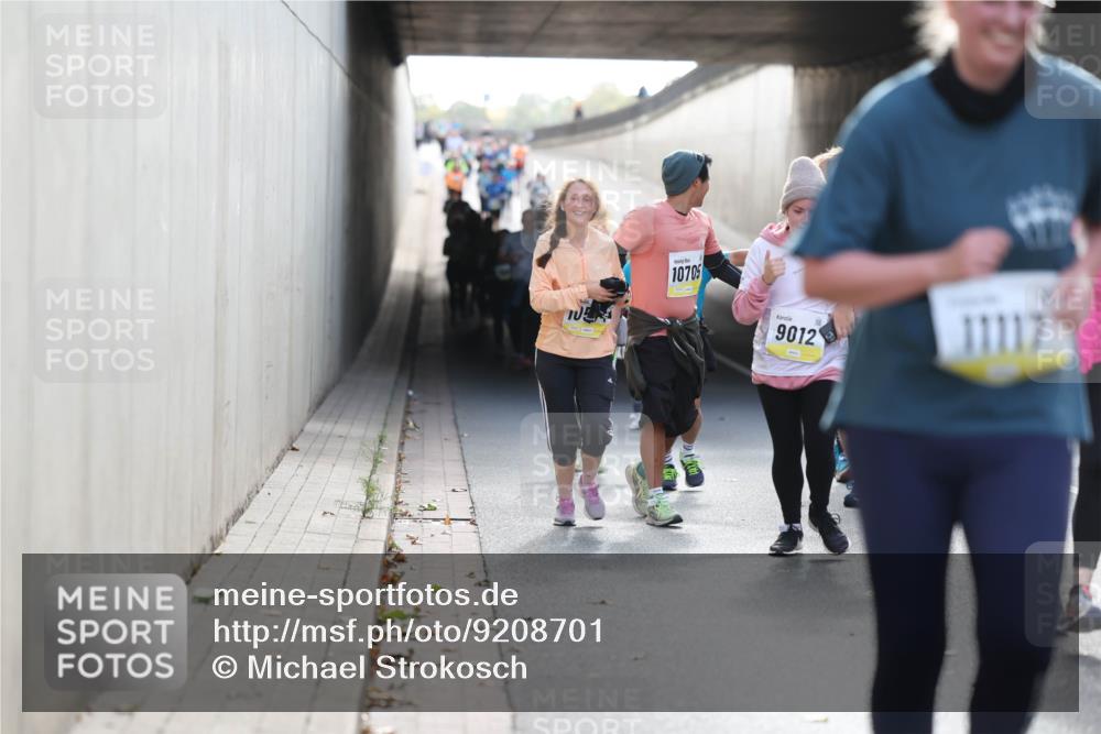 05.10.2025 - 20. swb-Marathon Bremen Michael Strokosch http://msf.ph/oto/9208701 05.10.2025 11:06:29 Laufen 10705, 9012 meine-sportfotos.de