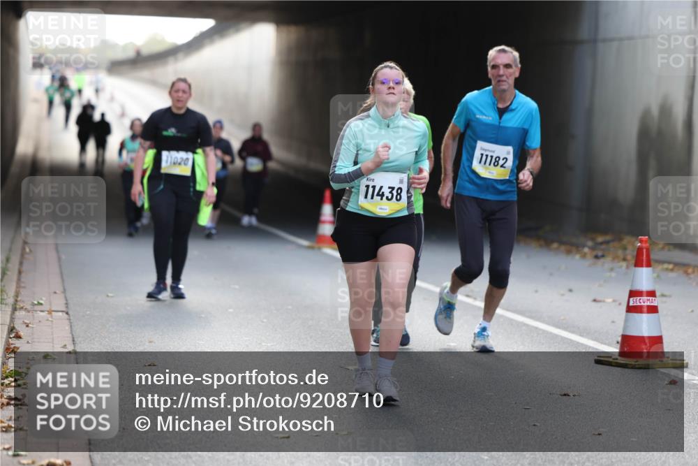 05.10.2025 - 20. swb-Marathon Bremen Michael Strokosch http://msf.ph/oto/9208710 05.10.2025 11:08:57 Laufen 11020, 11438, 11182 meine-sportfotos.de
