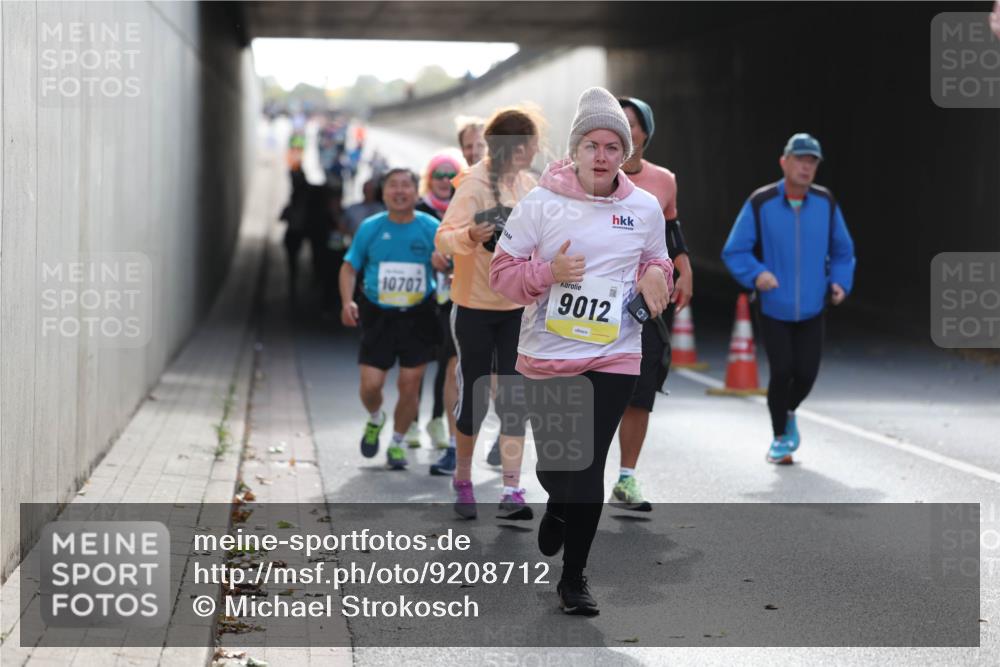 05.10.2025 - 20. swb-Marathon Bremen Michael Strokosch http://msf.ph/oto/9208712 05.10.2025 11:06:31 Laufen 10707, 9012 meine-sportfotos.de