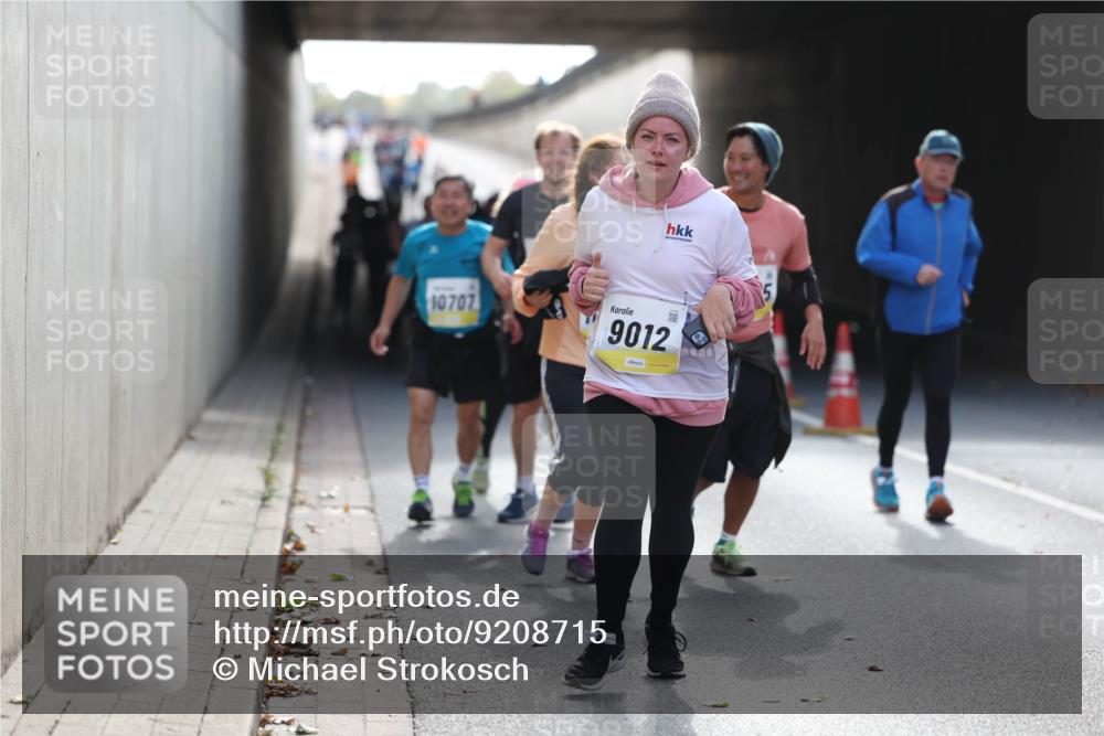 05.10.2025 - 20. swb-Marathon Bremen Michael Strokosch http://msf.ph/oto/9208715 05.10.2025 11:06:31 Laufen 10707, 9012 meine-sportfotos.de