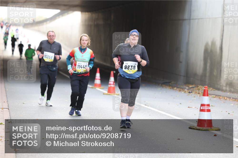 05.10.2025 - 20. swb-Marathon Bremen Michael Strokosch http://msf.ph/oto/9208719 05.10.2025 11:09:06 Laufen 11358, 11440, 9838 meine-sportfotos.de