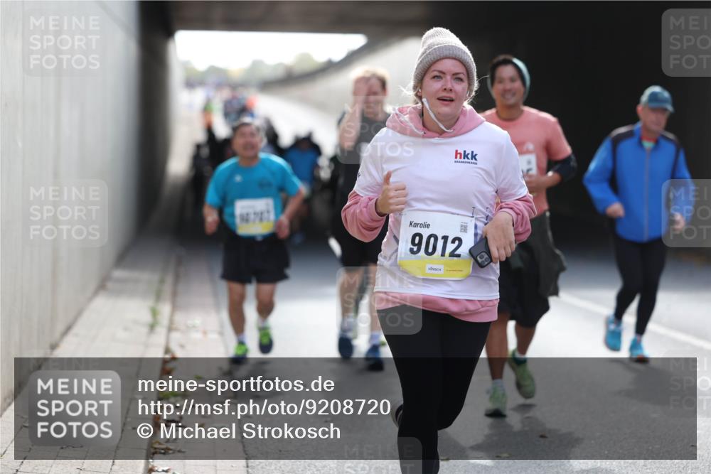 05.10.2025 - 20. swb-Marathon Bremen Michael Strokosch http://msf.ph/oto/9208720 05.10.2025 11:06:32 Laufen 9012 meine-sportfotos.de