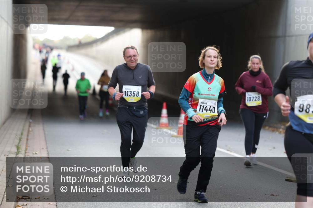 05.10.2025 - 20. swb-Marathon Bremen Michael Strokosch http://msf.ph/oto/9208734 05.10.2025 11:09:08 Laufen 11358, 20, 11440, 10728, 98 meine-sportfotos.de