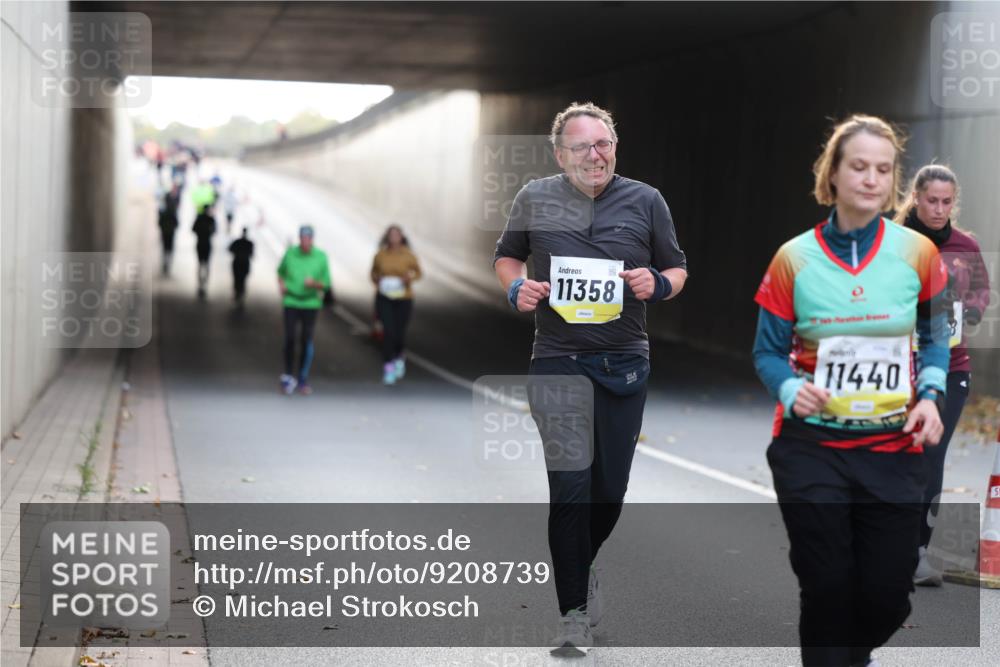 05.10.2025 - 20. swb-Marathon Bremen Michael Strokosch http://msf.ph/oto/9208739 05.10.2025 11:09:09 Laufen 11358, 11440 meine-sportfotos.de