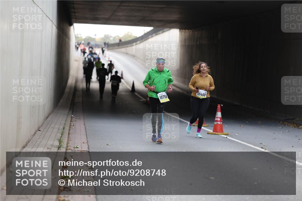 05.10.2025 - 20. swb-Marathon Bremen Michael Strokosch http://msf.ph/oto/9208748 05.10.2025 11:09:15 Laufen 10759, 10450 meine-sportfotos.de