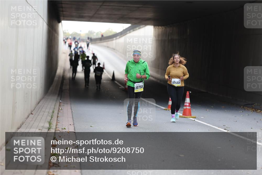 05.10.2025 - 20. swb-Marathon Bremen Michael Strokosch http://msf.ph/oto/9208750 05.10.2025 11:09:15 Laufen 10759, 10450 meine-sportfotos.de